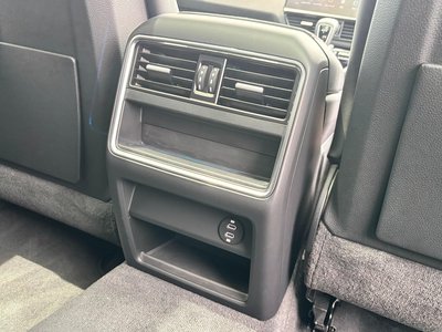 2022 Porsche CAYENNE — миниатюра 60