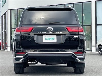 TOYOTA LAND CRUISER 300 - 3