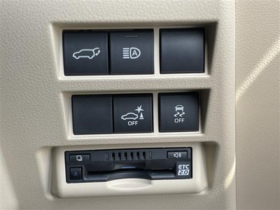 2023 Toyota LAND CRUISER 300 — миниатюра 27