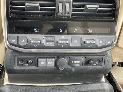 2023 Toyota LAND CRUISER 300 — миниатюра 30