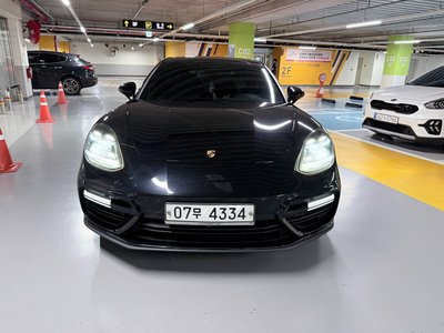 صورة 1 لـ 2018 Porsche PANAMERA