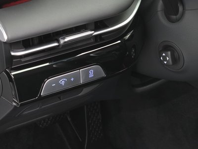 2024 Genesis G80 (RG3) thumbnail 15