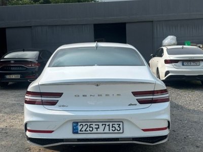 GENESIS G80 (RG3) - 2