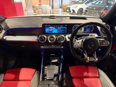 MERCEDES-BENZ GLB - 5