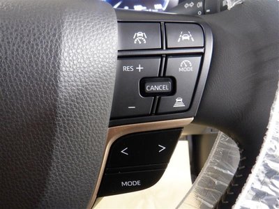 TOYOTA CROWN SPORT - 9