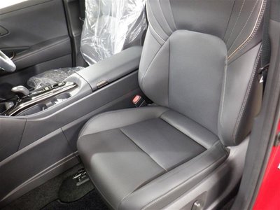 TOYOTA CROWN SPORT - 6