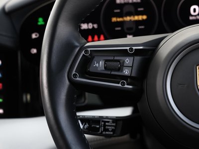 صورة مصغرة 66 لـ 2022 Porsche TAYCAN