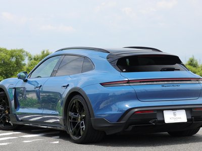 صورة مصغرة 44 لـ 2022 Porsche TAYCAN