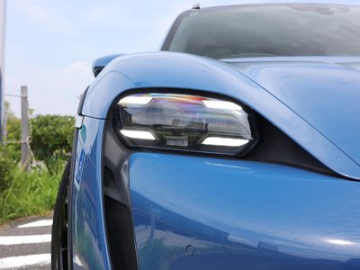 صورة مصغرة 25 لـ 2022 Porsche TAYCAN