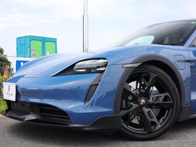 صورة مصغرة 32 لـ 2022 Porsche TAYCAN