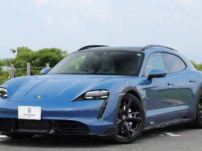 صورة 5 لـ 2022 Porsche TAYCAN