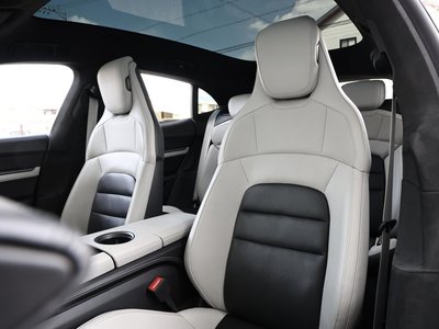 صورة مصغرة 62 لـ 2022 Porsche TAYCAN