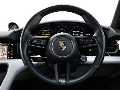 صورة مصغرة 20 لـ 2022 Porsche TAYCAN