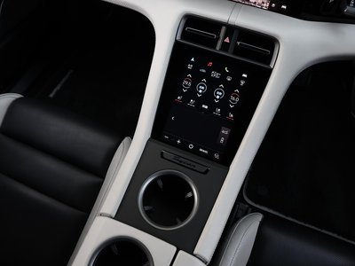 صورة مصغرة 79 لـ 2022 Porsche TAYCAN