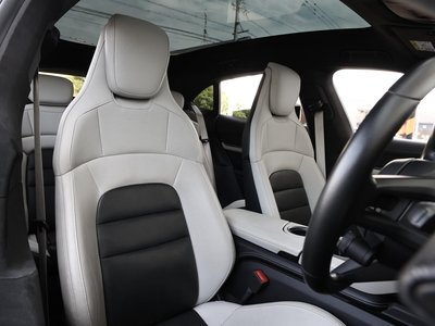 صورة مصغرة 13 لـ 2022 Porsche TAYCAN