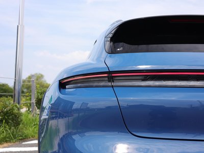 صورة مصغرة 47 لـ 2022 Porsche TAYCAN