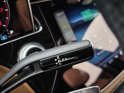 MERCEDES-BENZ E-CLASS - 9