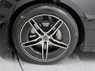 MERCEDES-BENZ E-CLASS - 6