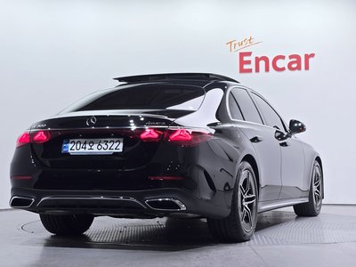 MERCEDES-BENZ E-CLASS - 3