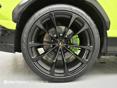 LAMBORGHINI URUS - 6