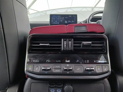 2022 Toyota LAND CRUISER 300 缩略图 18