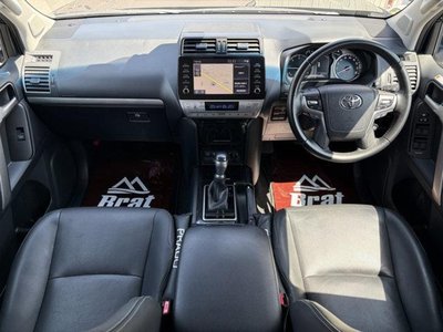 TOYOTA LAND CRUISER - 10