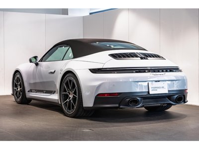 PORSCHE 911 CABRIOLET - 2