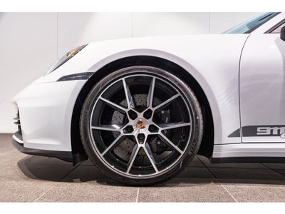 PORSCHE 911 CABRIOLET - 10