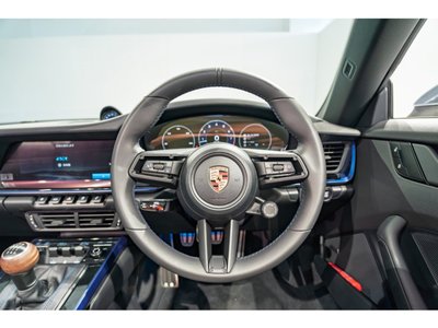 PORSCHE 911 CABRIOLET - 5