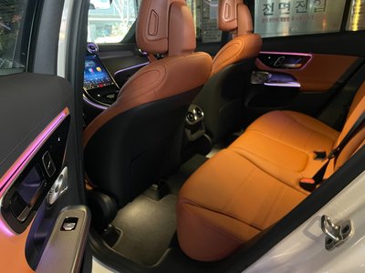 MERCEDES-BENZ GLC - 10