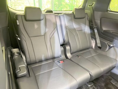 2024 Toyota ALPHARD — фото 9