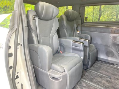 2024 Toyota ALPHARD — фото 8