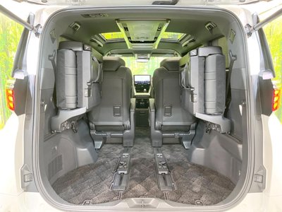 2024 Toyota ALPHARD — фото 10