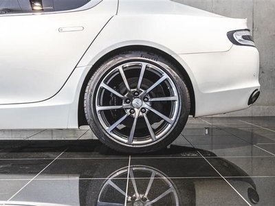 2015 Aston Martin RAPIDE 照片 3