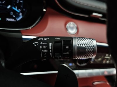 2021 Genesis GV70 thumbnail 30