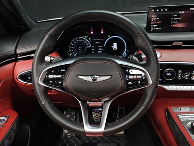 2021 Genesis GV70 thumbnail 19