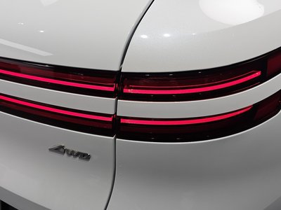 2021 Genesis GV70 photo 10