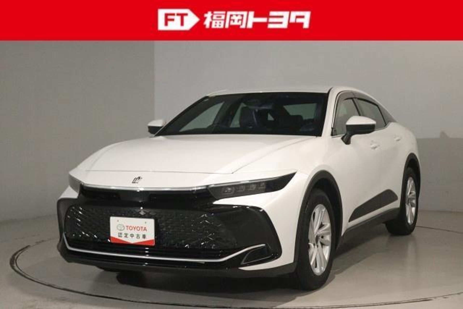 TOYOTA CROWN CROSSOVER - View 1