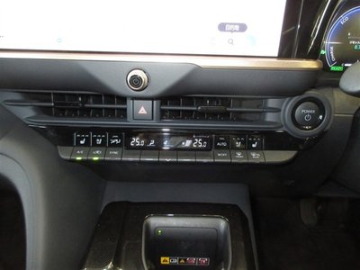 صورة مصغرة 15 لـ 2024 Toyota CROWN SPORT