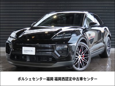 PORSCHE MACAN - 1