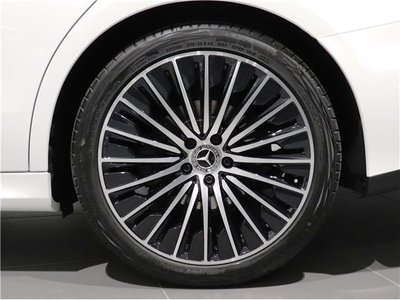 MERCEDES-BENZ E-CLASS - 6