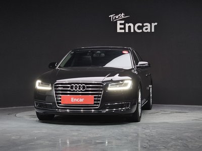 AUDI NEW A8 - 2
