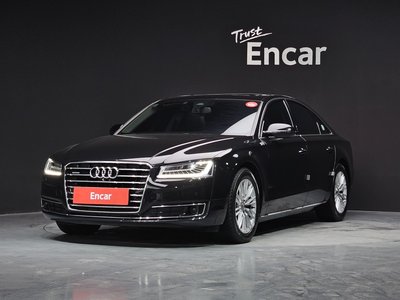 AUDI NEW A8 - 1