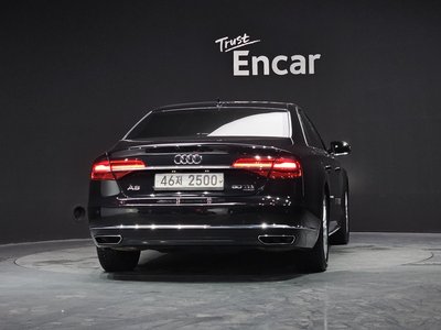 AUDI NEW A8 - 4