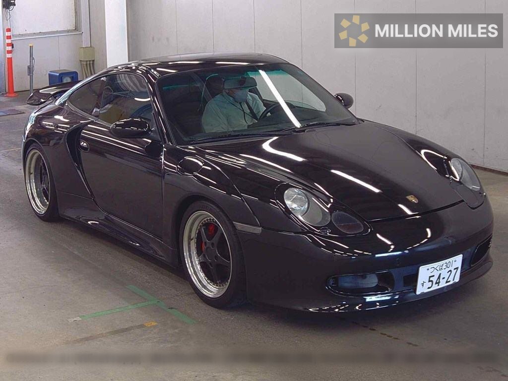 PORSCHE 911 - View 1