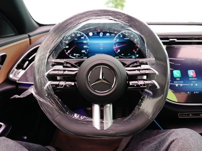 MERCEDES-BENZ E-CLASS - 7