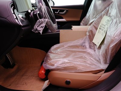 MERCEDES-BENZ E-CLASS - 5