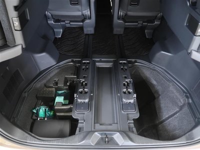 صورة مصغرة 32 لـ 2025 Toyota ALPHARD