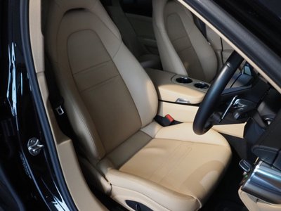 PORSCHE PANAMERA - 5