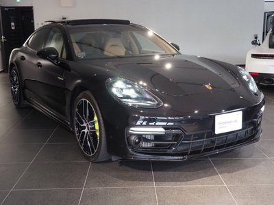 PORSCHE PANAMERA - 9